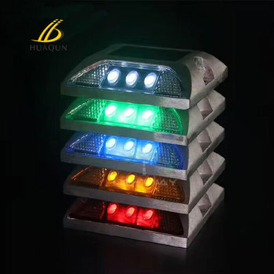 acheter LED Solar Flashing Road Studs imperméable à l'eau pour l'utilisation et la sécurité des panneaux de signalisation fabrication en ligne