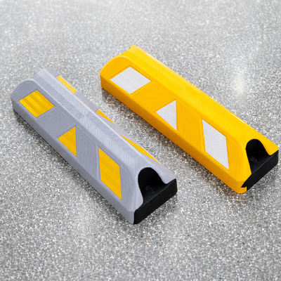 Acheter Reflective Rubber Wheel Stop for Commercial Parking Areas Asphalt & Concrete Surfaces fabrication en ligne