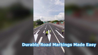 Comment peindre des flèches sur une autoroute avec des outils simples ?
